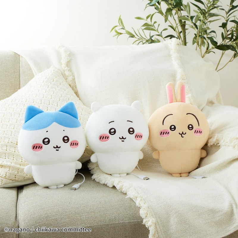 「ちいかわ」の「あったかぬいぐるみ」