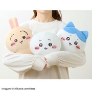 「ちいかわ」の「あったかぬいぐるみ」