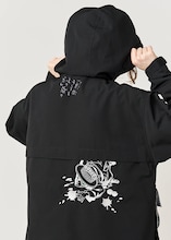 「ジョジョ」×グラニフの新作アイテム21種、徐倫&承太郎の親子ニットなど