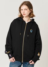 「ジョジョ」×グラニフの新作アイテム21種、徐倫＆承太郎の親子ニットなど