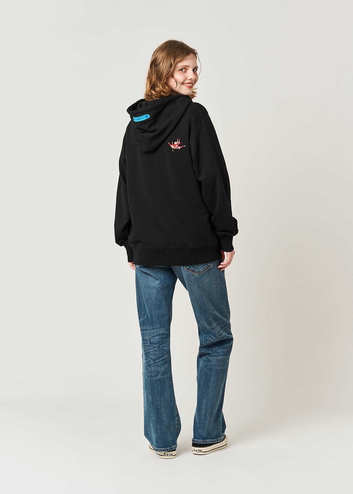 左から）佐藤流司、松岡広大。(c)岸本斉史 スコット/集英社 (c