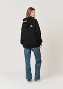 「ジョジョ」×グラニフの新作アイテム21種、徐倫＆承太郎の親子ニットなど