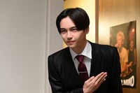 沢村玲 (c)奥嶋ひろまさ（秋田書店）／「家庭教師の岸騎士です。」製作委員会