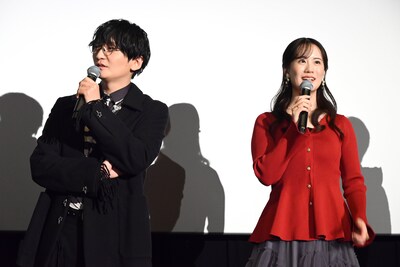 左から島﨑信長、瀬戸麻沙美