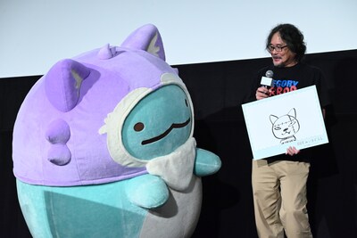 イワタ監督のゾンビ猫のイラストを見て距離をとるとかげ