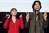 アニメ映画「トリツカレ男」公開初日舞台挨拶の様子。左からペチカ役の上白石萌歌、ジュゼッペ役の佐野晶哉（Aぇ! group）