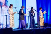 朗読劇の様子。左から小原好美、高森奈津美、稗田寧々、岩井映美里（写真は夜公演のもの）