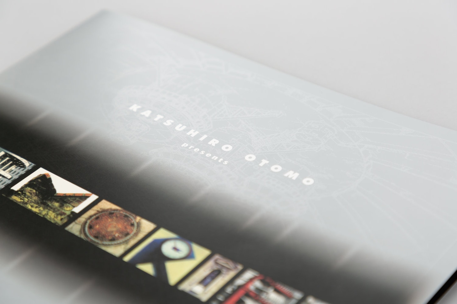 「MEMORIES」の復刻パンフレット