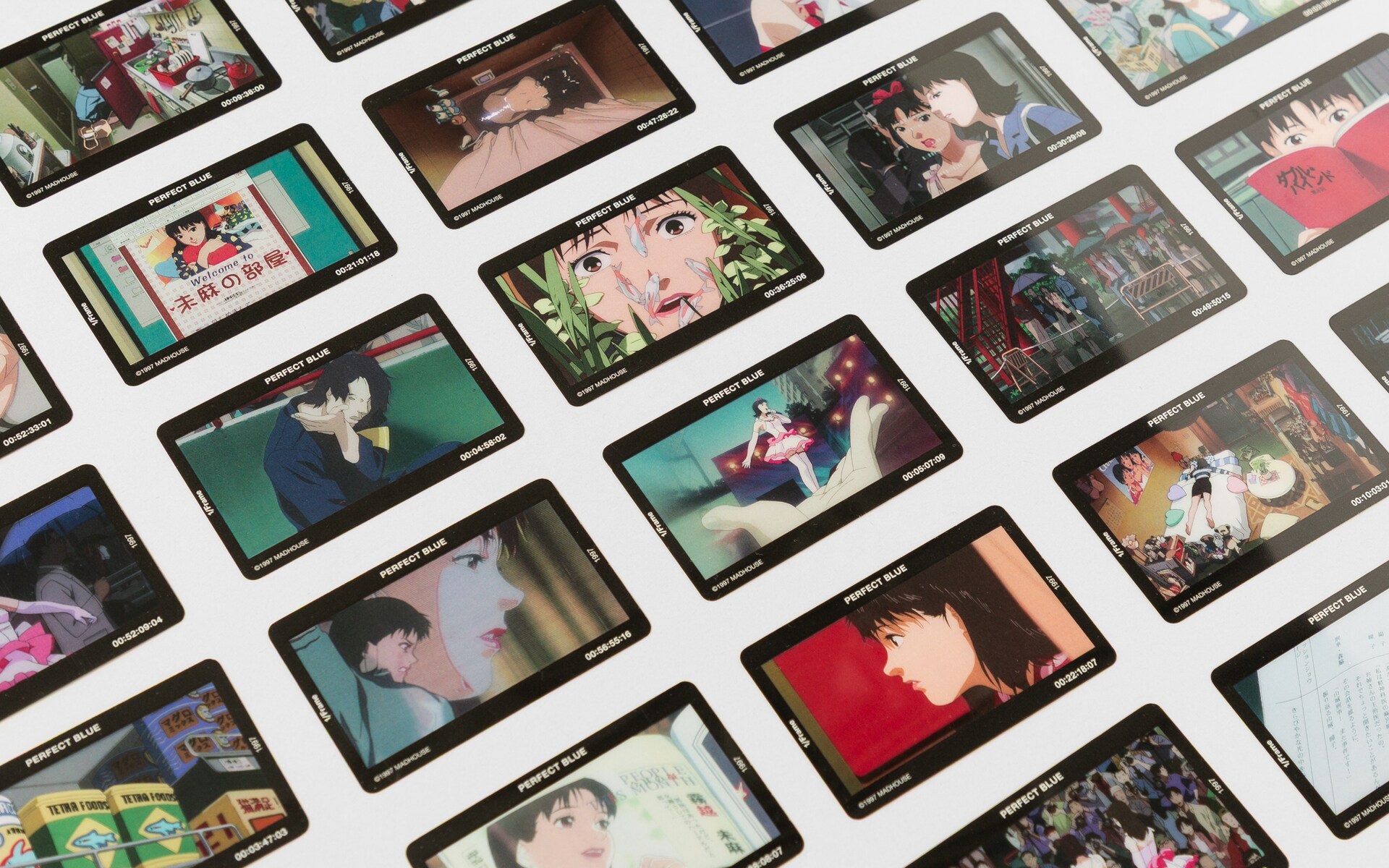 PERFECT BLUE」リバイバル上映でフィルム風カード配布、CHAMのライブ