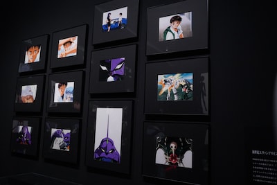 「30周年記念展『ALL OF EVANGELION』」の展示。