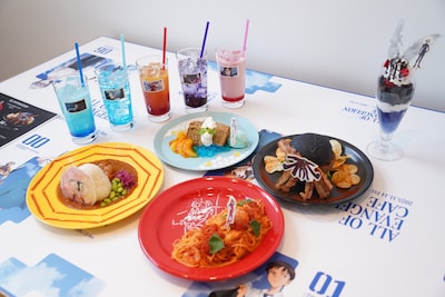 「THE SUN & THE MOON」のオリジナルメニュー。