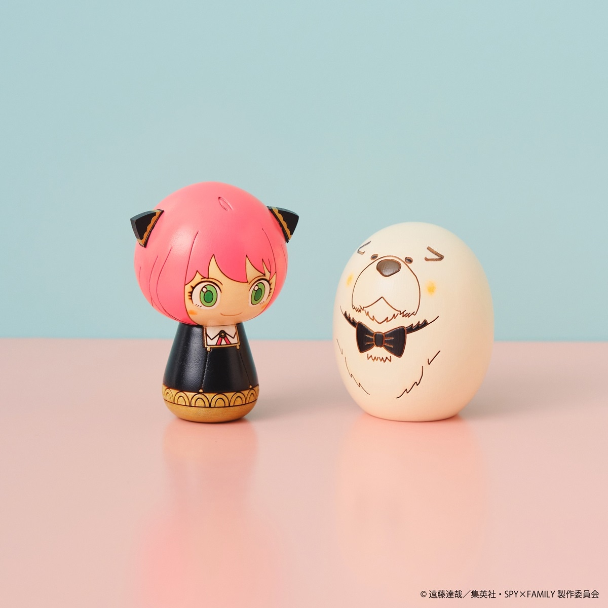 「SPY×FAMILY」×Afternoon Tea LIVING、ボンドの“モフモフ”ティーコージーなど発売