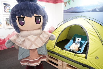 「ゆるキャン△」10周年記念展、巨大ジオラマになでしこやリンたちのミニマスコット