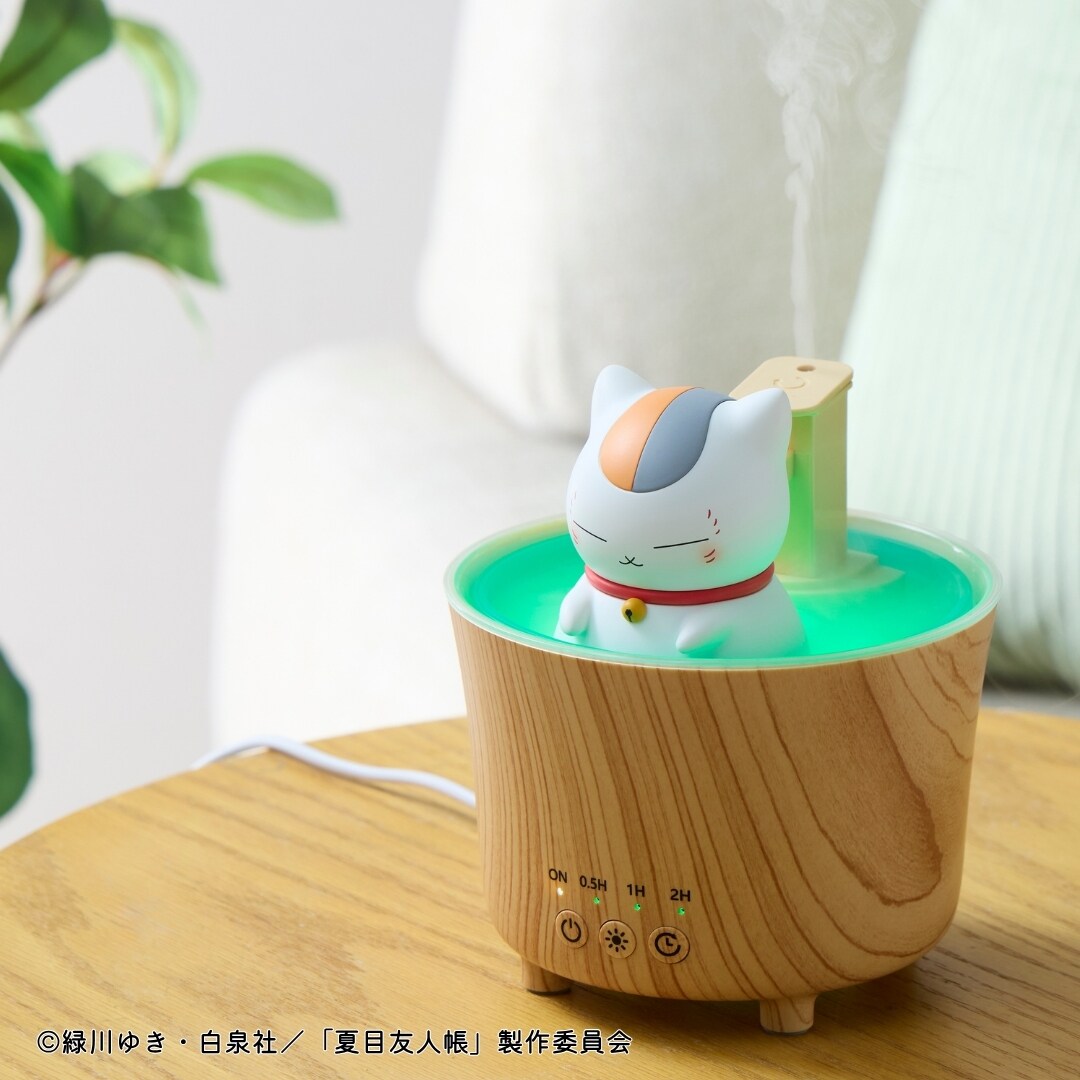 夏目友人帳」湯船に浸かるニャンコ先生の加湿器発売、湯けむり風ミスト