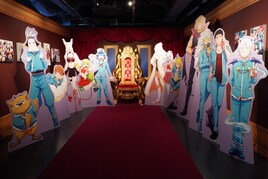 「魔入りました！入間くん」原作初の展覧会オープン！生原稿を多数展示、作中の再現も