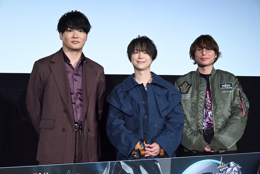 「特別編集版『機動戦士ガンダム 鉄血のオルフェンズ ウルズハント -小さな挑戦者の軌跡-』同時上映『機動戦士ガンダム　鉄血のオルフェンズ』10周年記念新作短編『幕間の楔』」のトーク付上映会第3弾の様子。左から細谷佳正、河西健吾、長井龍雪監督