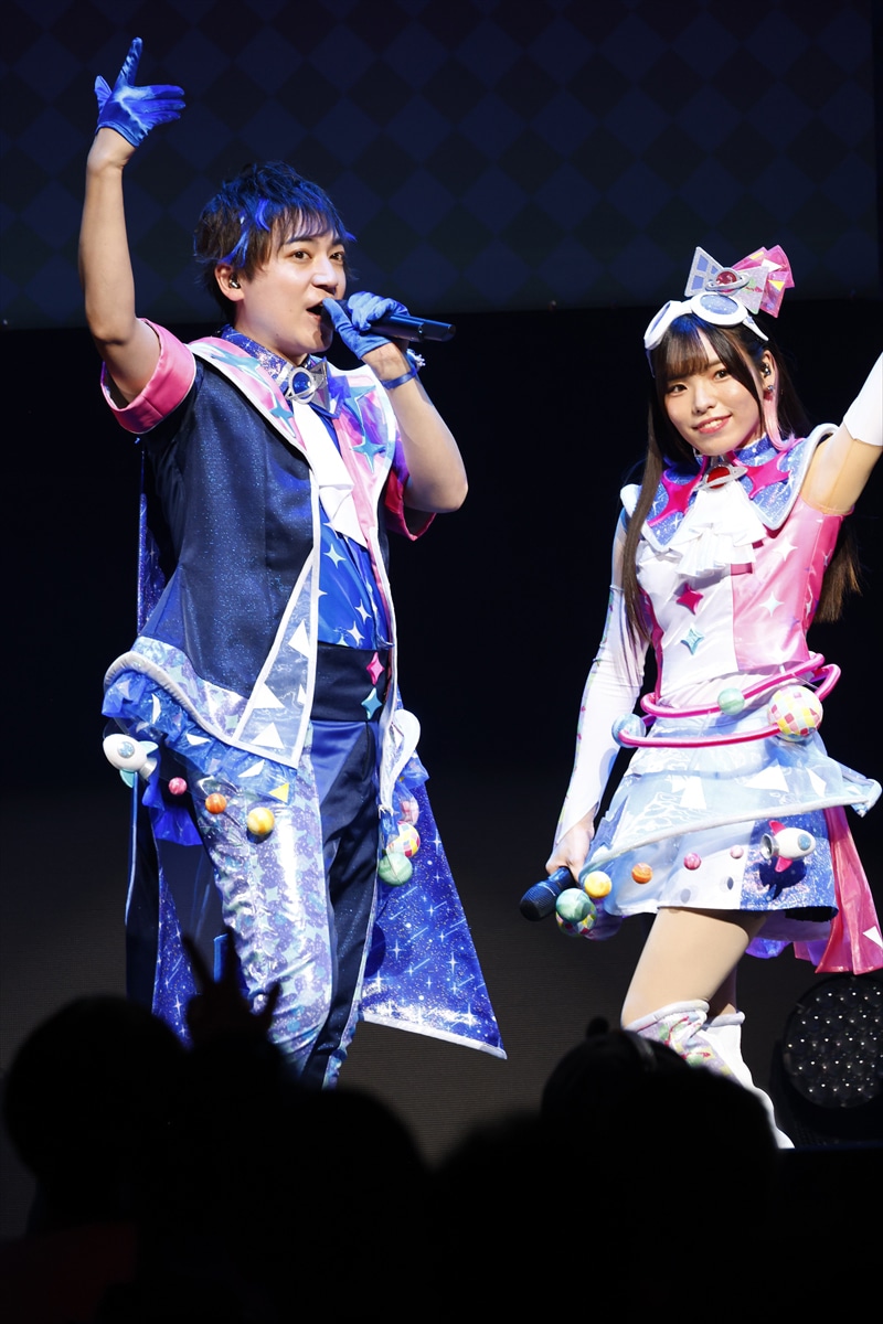 「ココロ・アストロノーツ」。左から七浦すばる役の小林竜之、七浦おとめ役の大森綺星