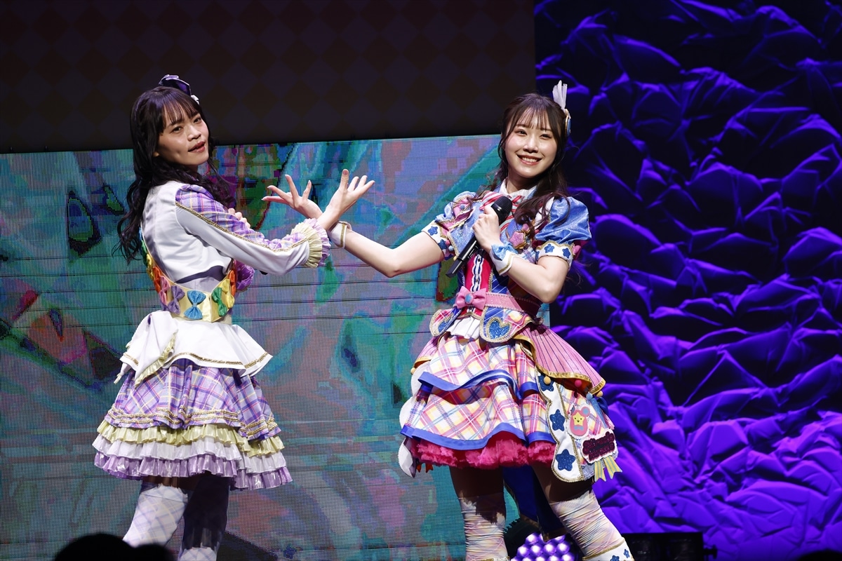 「夢色エナジー」。左から幸多みちる役の山田唯菜、青葉りんか役の厚木那奈美