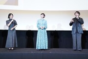 左から高代槙生役の沢城みゆき、田汲朝役の森風子、笠町信吾役の諏訪部順一