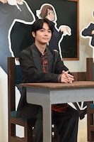 フォトスポットで撮影する榎木淳弥