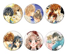 「水瀬藍＆くまがい杏子画業20周年記念原画展～みなくま展～」の「キャラバッチコレクション」