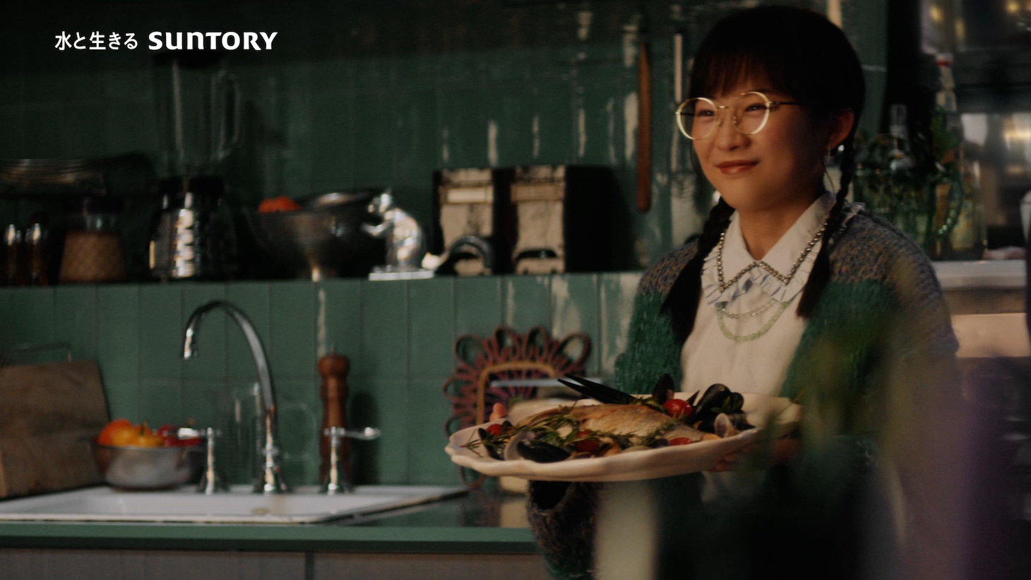 「ザ・プレミアム・モルツ」の新CM「プレモル子ちゃん・来年の抱負」篇より