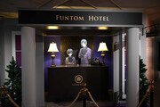 「黒執事 Black Label Memorial Arcade」の「Funtom Hotel」フォトスポット