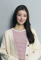 宮本茉由扮する松本菜穂 (c)テレビ東京