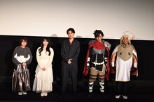 TVアニメ「勇者刑に処す 懲罰勇者9004隊刑務記録」の先行上映会に登壇した石上静香、飯塚麻結、阿座上洋平、布川ひろき、みちお