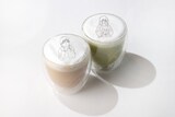 カフェラテと抹茶ラテ (c) 藤本タツキ/集英社 (c) 2024「ルックバック」製作委員会/(c)「劇場アニメ ルックバック展」実行委員会