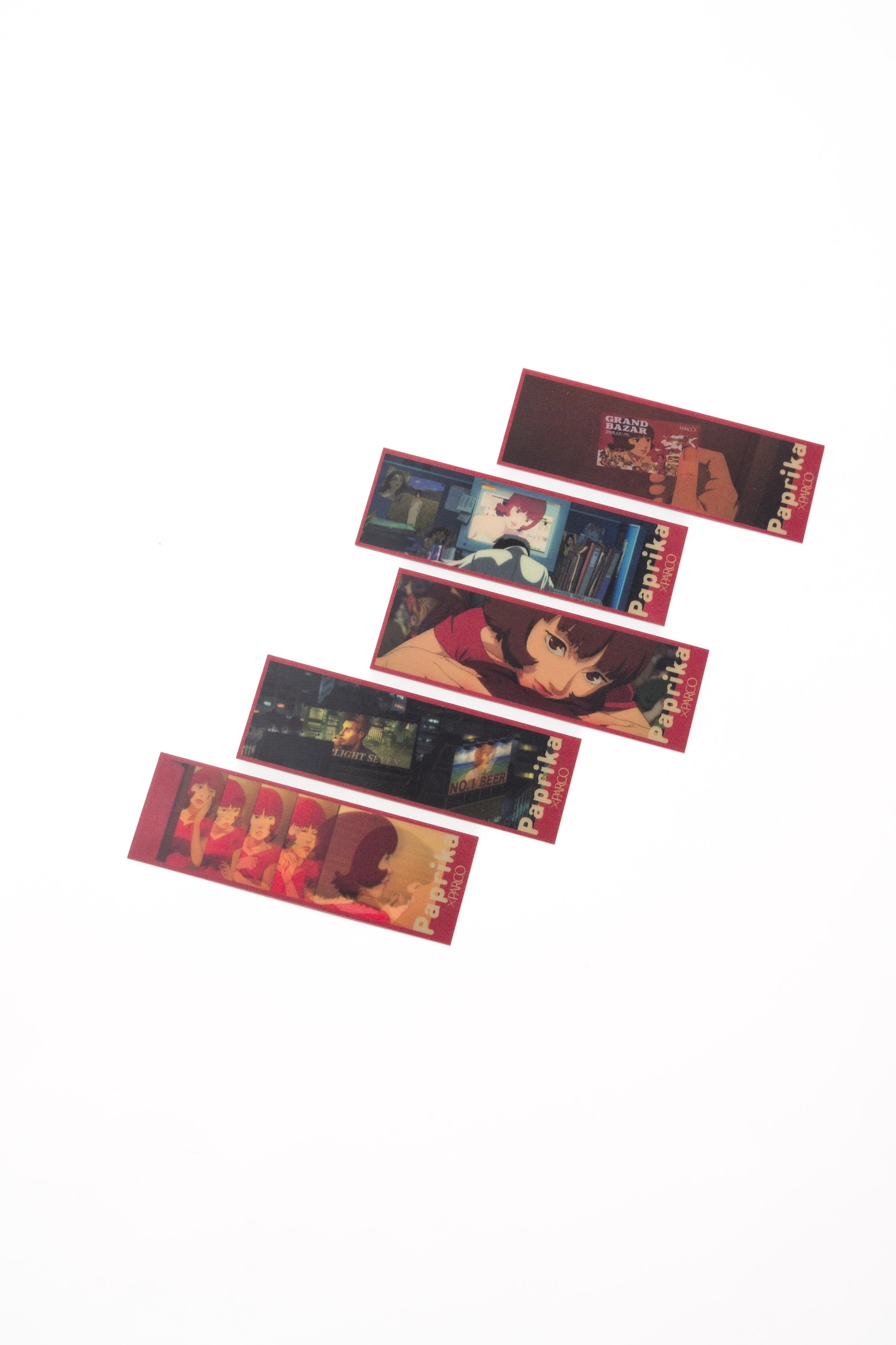 レストラン・カフェでもらえるノベルティのブックマーカー