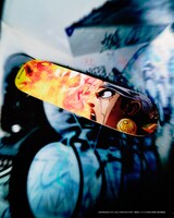 ジョジョの奇妙な冒険 スターダストクルセイダース」と「ELEMENT SKATEBOARDS 」のコラボスケートボードデッキ