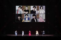 「ジャンプフェスタ2026」内の「あかね噺」ステージの様子。左から林家木久彦、高橋李依、永瀬アンナ、江口拓也、福山潤 (c)SHUEISHA Inc. All rights reserved.