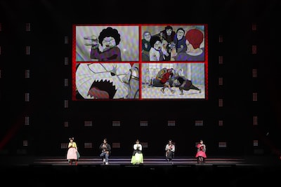 「ジャンプフェスタ2026」内の「ダンダダン」ステージイベント。左から田中真弓、石川界人、若山詩音、花江夏樹、佐倉綾音 (c) SHUEISHA Inc. All rights reserved.