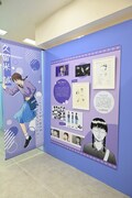 「スキップとローファー展」の様子