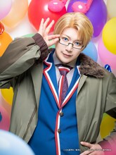 磯貝龍乎扮するアメリカ