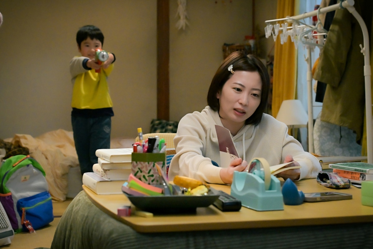 ドラマ「未来のムスコ」第1話場面写真 (c)TBS