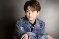 インタビューとともに公式サイトに掲載された、北条武蔵役の村瀬歩の写真