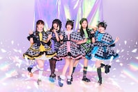 「前橋ウィッチーズ」魔法衣装“ガーデニングフォーム”アーティスト写真