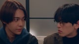 ドラマ「センプラ 相方が親友で時どき恋人」より、石川悠人扮する長崎佑太郎（左）、元之介扮する武井周作（右） (c)DMMショート