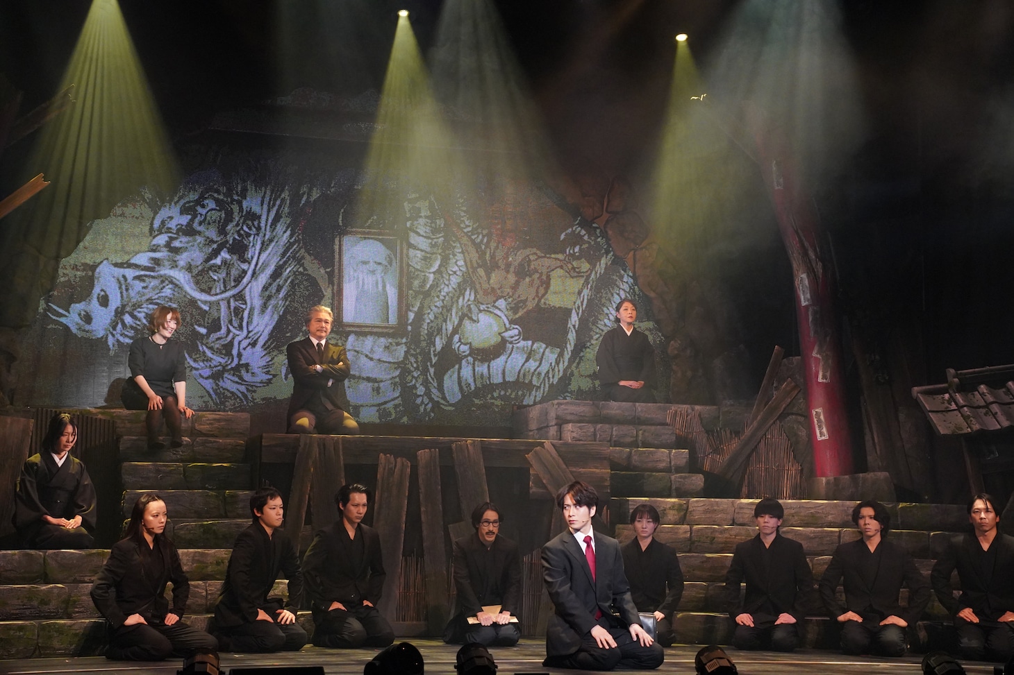 舞台「鬼太郎誕生 ゲゲゲの謎」より