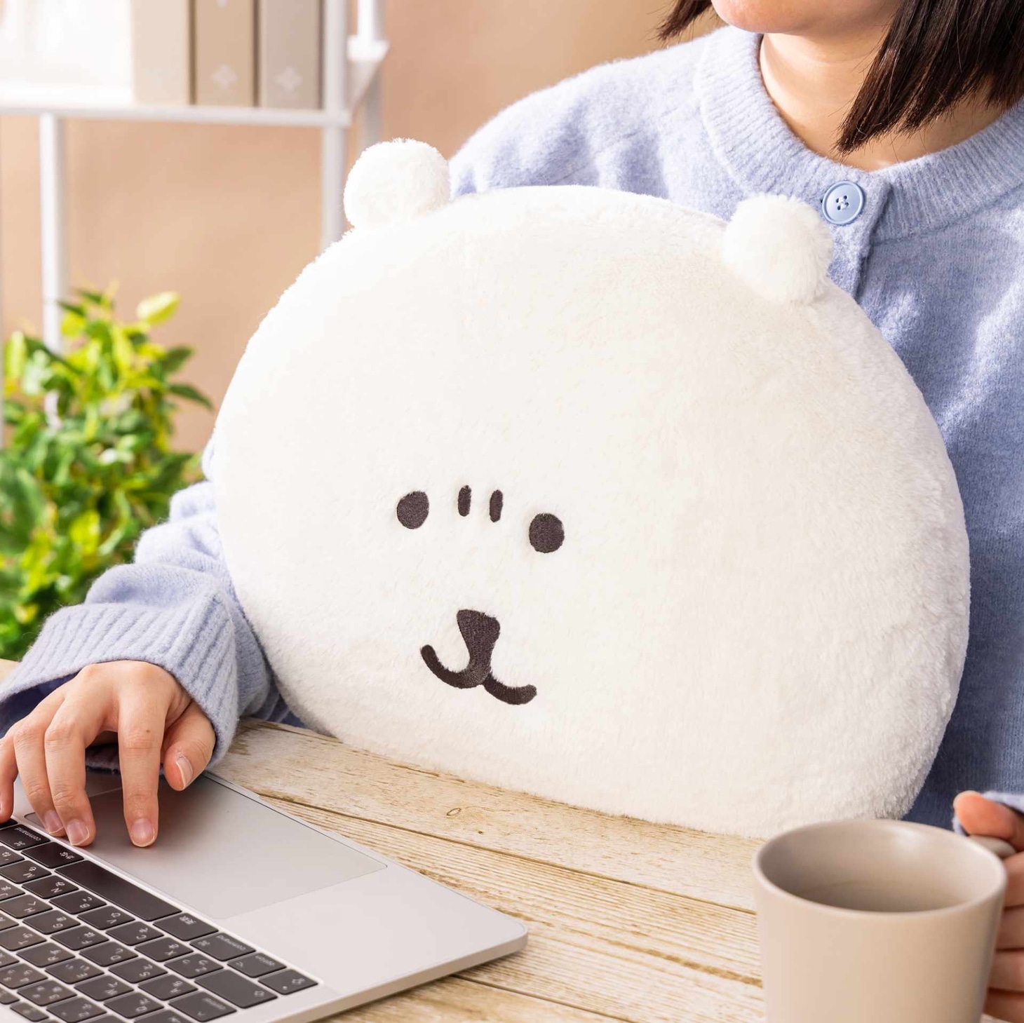 C賞の「おかおクッション」の「やるか」