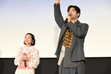 左から春瀬なつみ、大塚剛央