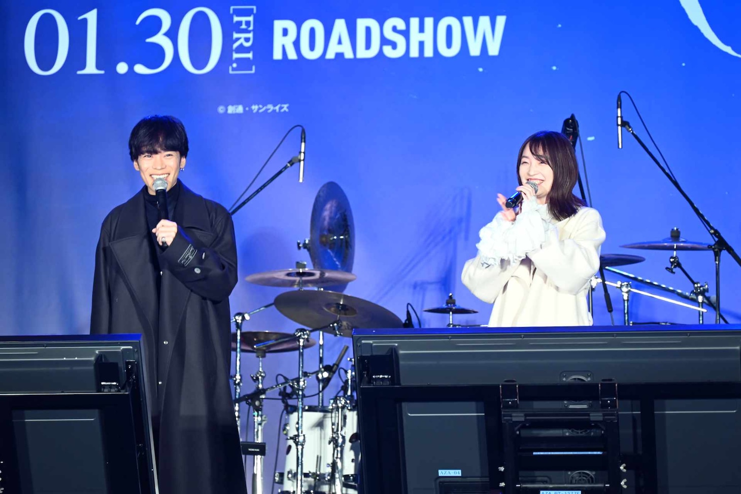 左から小野賢章、上田麗奈