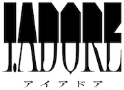 「I.ADORE」ロゴ