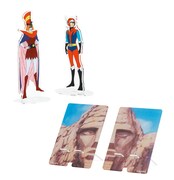 アクリルスタンドと神面岩スマホスタンド (c)東北新社