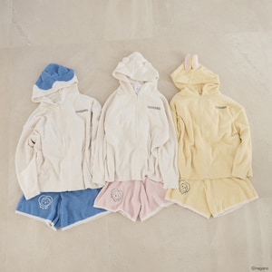 ちいかわ×LOWRYS FARMのルームウェア、耳付きもこもこセットアップは 