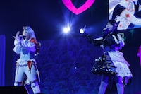 左からソルル役の斎賀みつき、ルルナ役の山村響