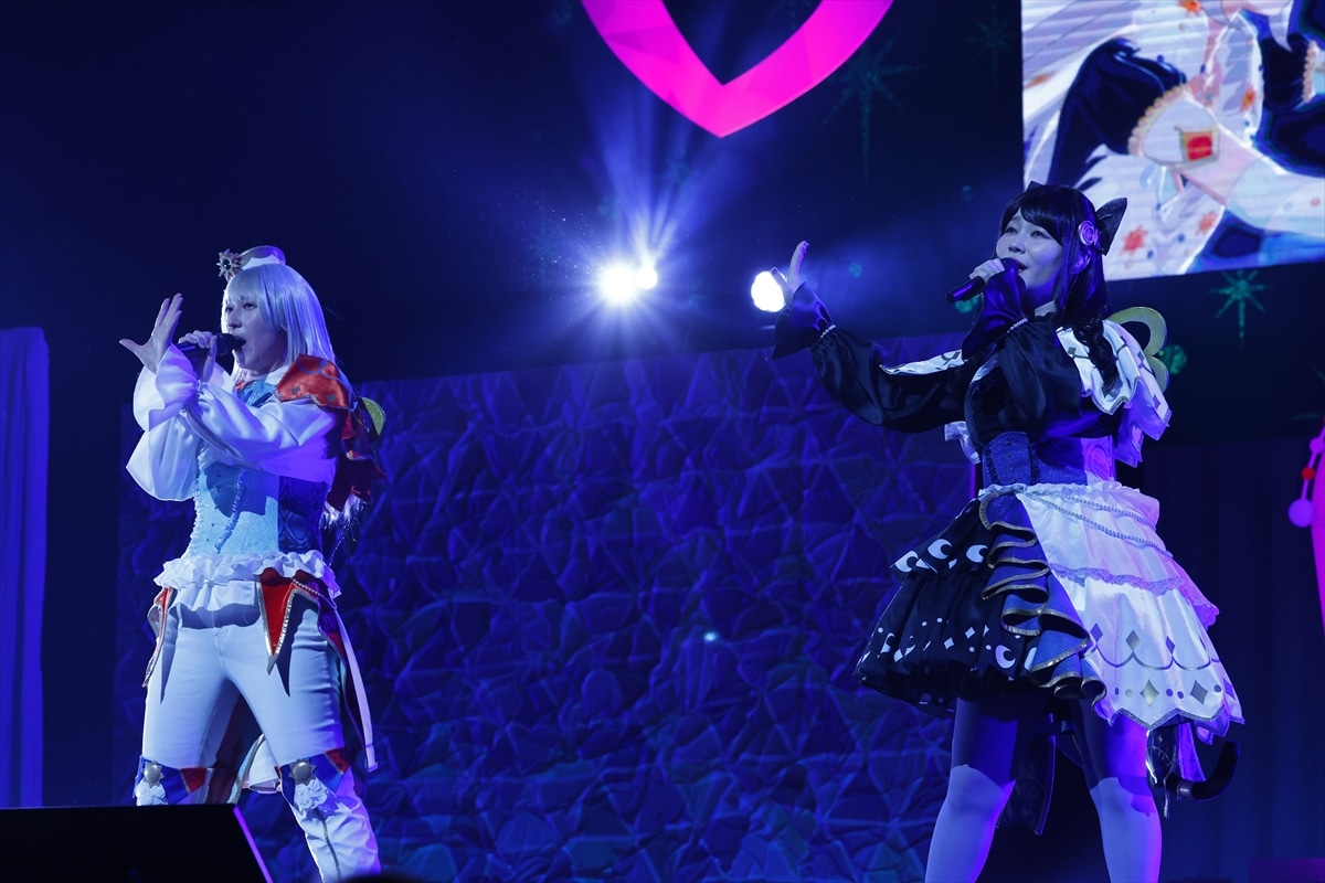 左からソルル役の斎賀みつき、ルルナ役の山村響