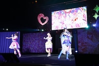 シークレットフレンズ∞。左から青空ひまり役の藤寺美徳、鈴風つむぎ役の久保ユリカ、星川みつき役の平塚紗依